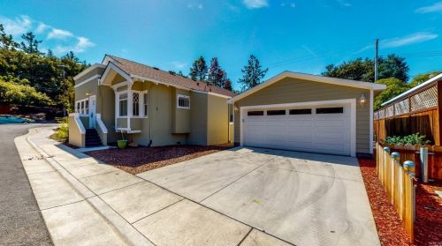 4743 Montgomery Dr, Santa Rosa, CA 95409-4252