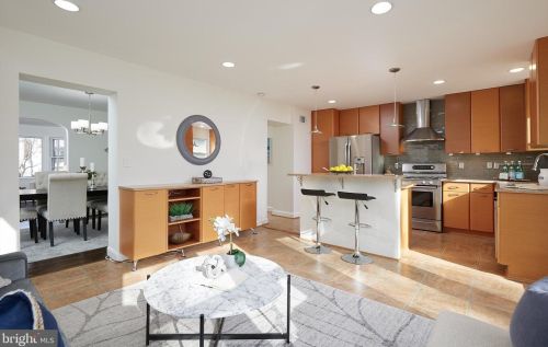 4108 Fessenden St, Washington DC 20016-4216 exterior