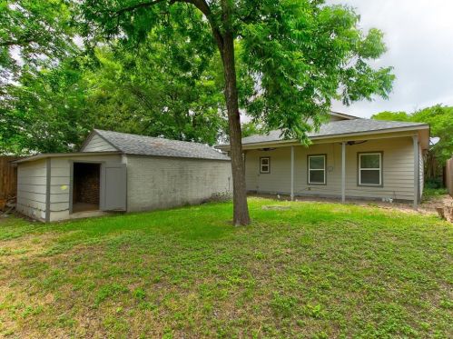 2521 Benbrook Blvd, Fort Worth TX  76109-2335 exterior