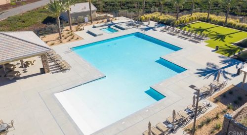 34200 Nandina Ct, Lake Elsinore CA  92532-2954 exterior