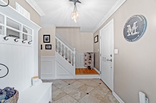25 Laurelwood Dr, Wallingford, CT 06492-2515