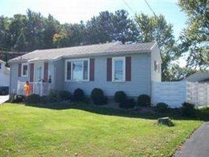 50 Chestnut St, Fredonia, NY 14063-1631