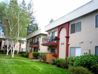 941 43rd Ave, Sacramento CA  95831-1309 exterior