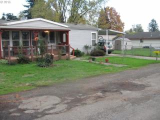 9906 29th Ave, Portland, OR 97222-6412