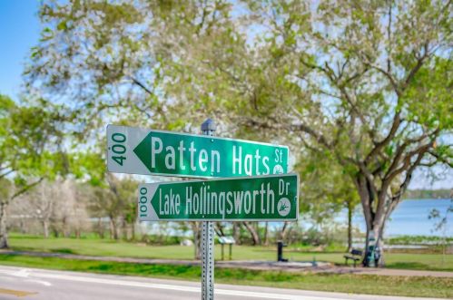 1050 Lake Hollingsworth Dr, Lakeland FL  33803-2267 exterior