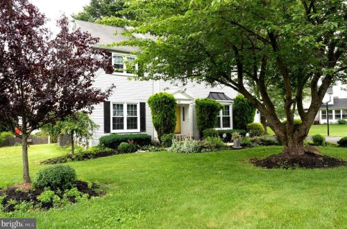 34 Winter Rd, Southampton, PA 18966-2750