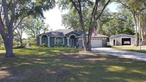 19616 Livingston Ave, Lutz, FL 33559-4015