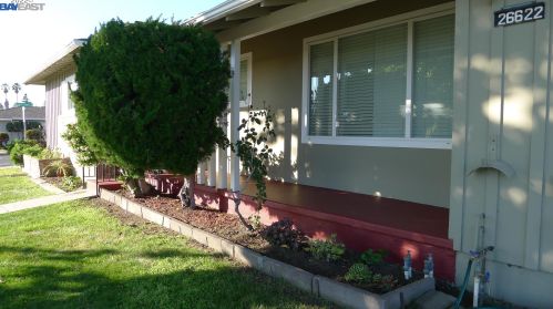 26622 Calaroga Ave, Hayward CA 94545-3505 exterior