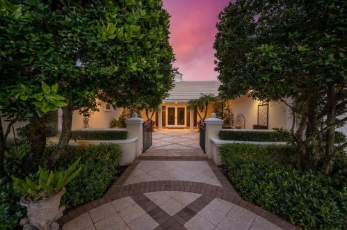 11740 Lake Dr, Boynton Beach, FL 33436-5545