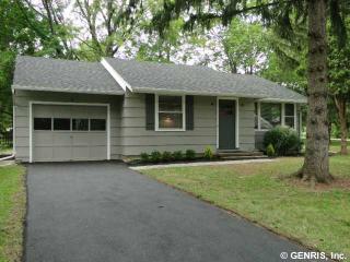 4 Shady Ln, Fairport, NY 14450-9543
