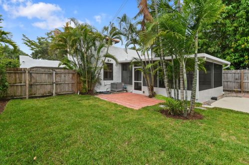 529 34 St, West Palm Beach FL  33404-3002 exterior