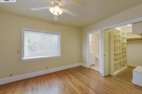 975 Helen Ave, San Leandro, CA 94577-2127