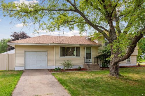 11101 President Dr, Minneapolis, MN 55434-1772