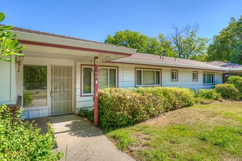 60 Pine Oaks Rd, Oroville, CA 95966-5530