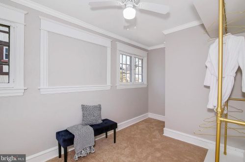 33 Aberdeen Pl, West Deptford NJ  08096-2411 exterior