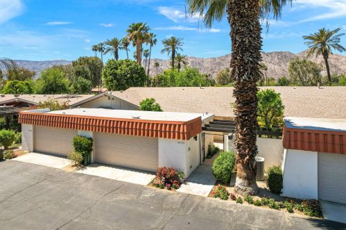 49131 Washington St, La Quinta CA  92253-2214 exterior