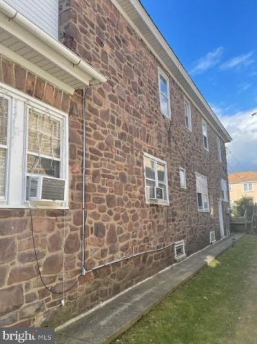 1005 Stanbridge St, Norristown, PA 19401-3665