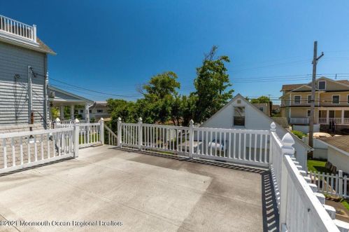 102 Niblick St, Point Pleasant Beach NJ  08742-3114 exterior