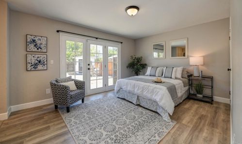 855 B St, Liberty Farms CA  95620-3311 exterior