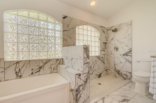 963 Ridgewood Ter, Tarpon Springs FL  34689-2622 exterior