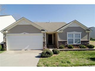 6044 Shamrock Green Dr, Lake Wylie, SC 29710-6921