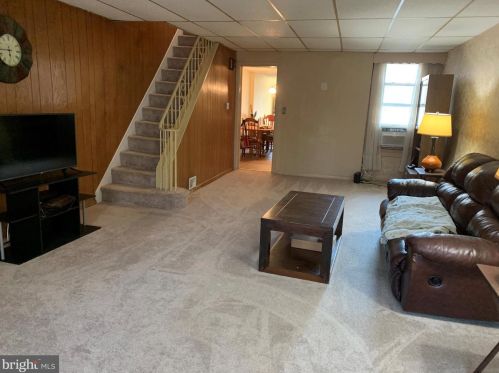 489 Chestnut Ave, Trenton, NJ 08611-1231