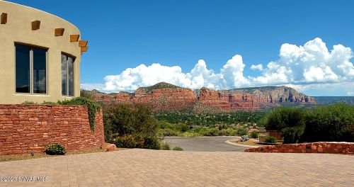 240 Crystal Sky Dr, Sedona AZ 86351-7450 exterior