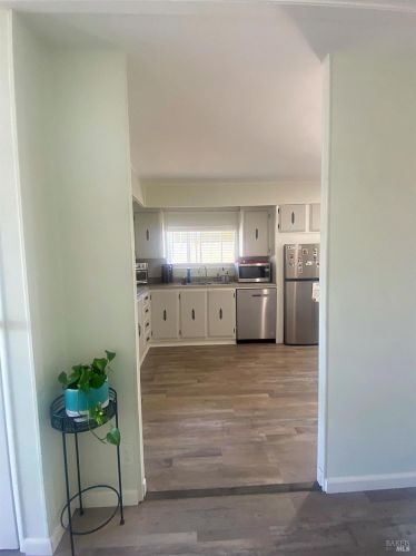 172 Pear Ln, Santa Rosa CA  95407-7664 exterior