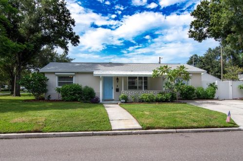 1141 49th Ave, Saint Petersburg, FL 33703-3645