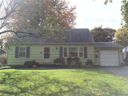 5 Packet Boat Dr, Fairport, NY 14450-1317