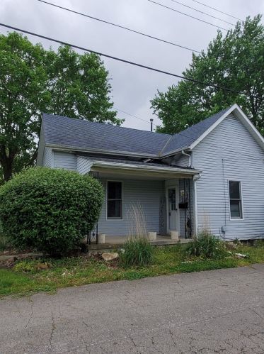 220 Chestnut St, Washington Ch, OH 43160-1902