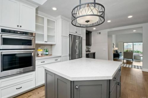 1763 Gascony Rd, Encinitas CA  92024-1226 exterior