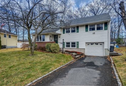 34 Derby Rd, Springfield NJ  07081-3313 exterior