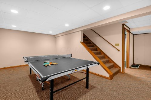 2815 Wynridge Dr, Darbydale OH  43123-8709 exterior