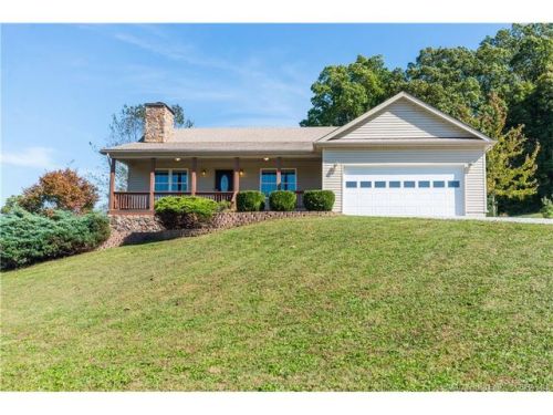 5282 Georgia Dr, Elizabeth, IN 47117-7681