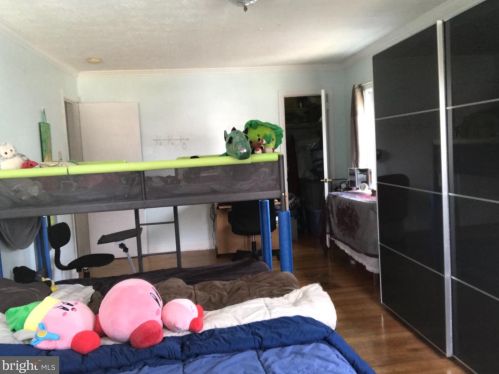 26 Johns Rd, Cheltenham PA  19012-1420 exterior