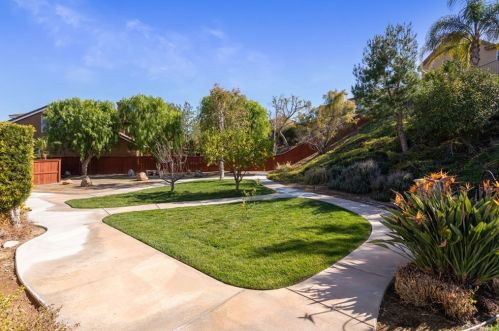 17089 Bluff Vista Ct, Riverside CA 92503-8715 exterior