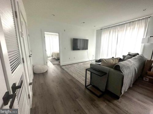 323 Berks St, Philadelphia, PA 19122-0022