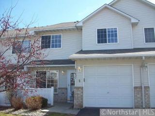 8582 Quarry Ridge Ln, Saint Paul, MN 55125-7539