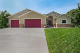 2431 Lakeshore Dr, La Crosse, WI 54603-8510