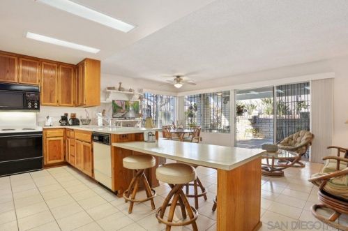 11260 Zapata Ave, San Diego CA 92126-4603 exterior