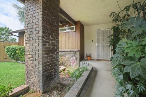 529 Cheri Ct, Ripon CA  95366-2805 exterior