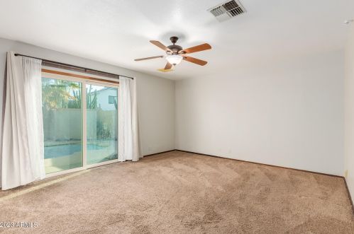 3917 Misty Willow Ln, Glendale AZ  85310-4031 exterior