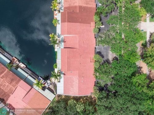 8288 Dundee Ter, Hialeah FL  33016-1405 exterior