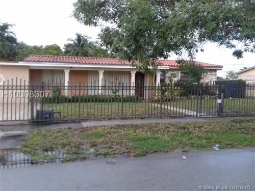 825 70th Pl, Hialeah, FL 33014-5219