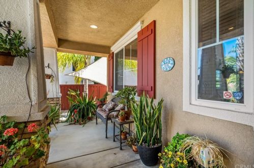 39601 Parkview Dr, Temecula CA  92591-7229 exterior