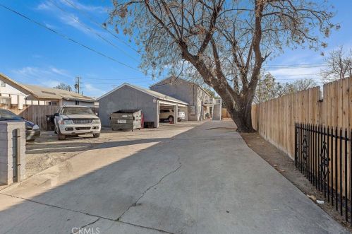 253 King St, San Bernardino CA  92408-1152 exterior