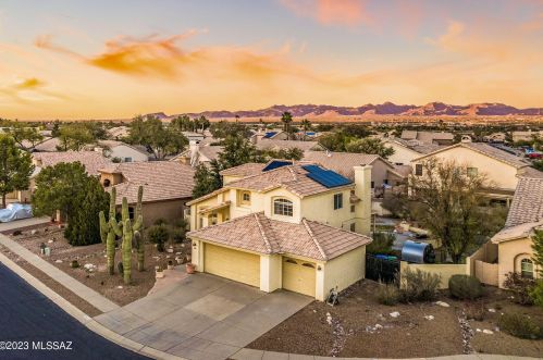 6820 Tombstone Way, Tucson AZ  85743-1054 exterior