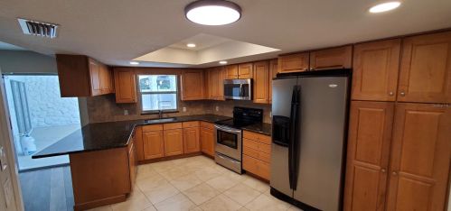 8635 Elm Leaf Ct, Port Richey, FL 34668-5804