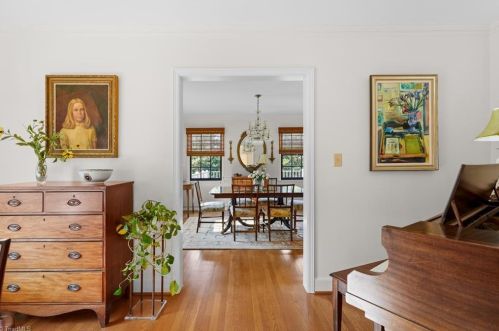 606 Elmwood Dr, Greensboro NC  27408-5005 exterior